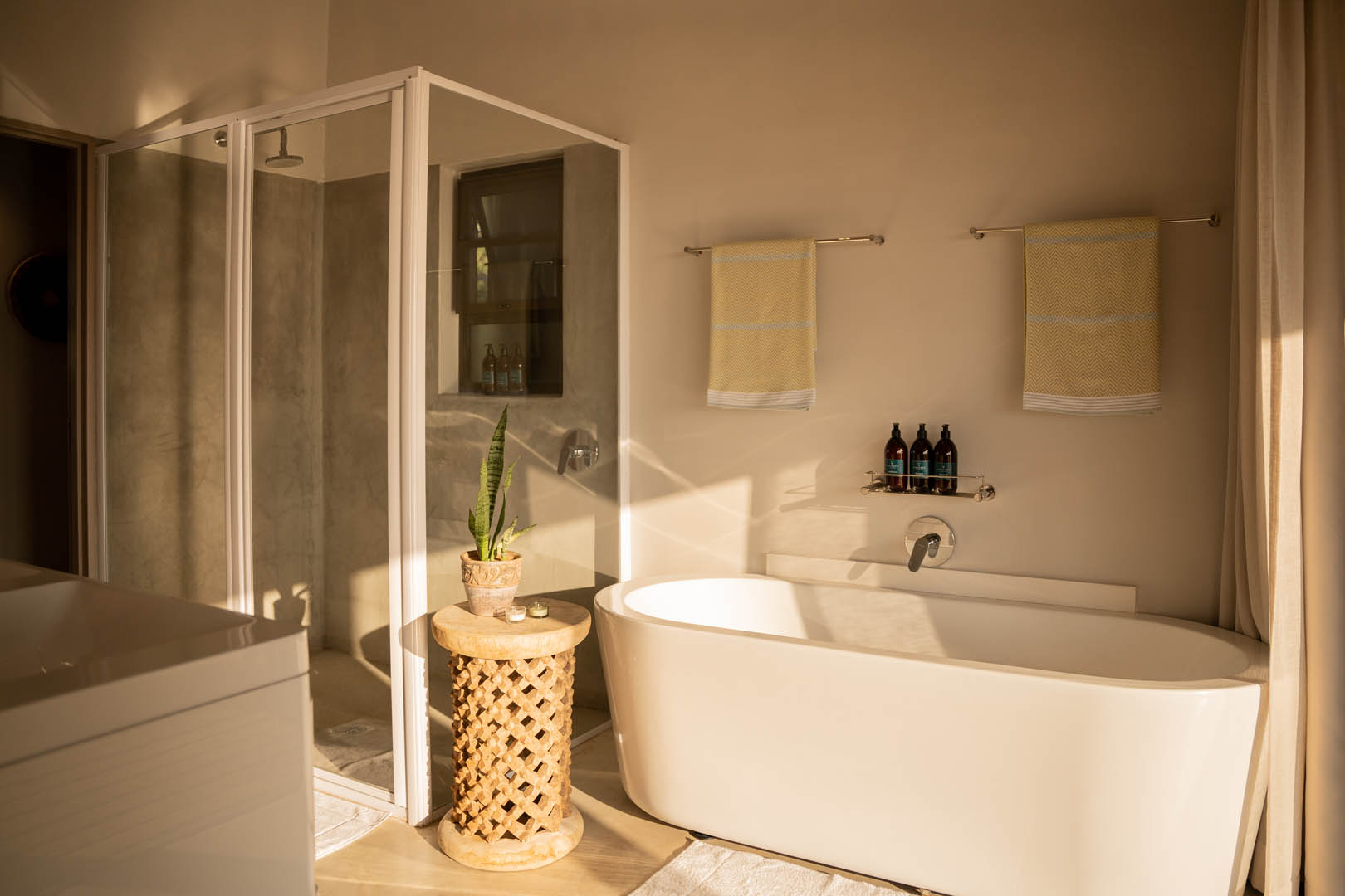 Walkers Plains Camp - Twin Room-18 Walkers Plains Camp - Twin Room Main Bathroom